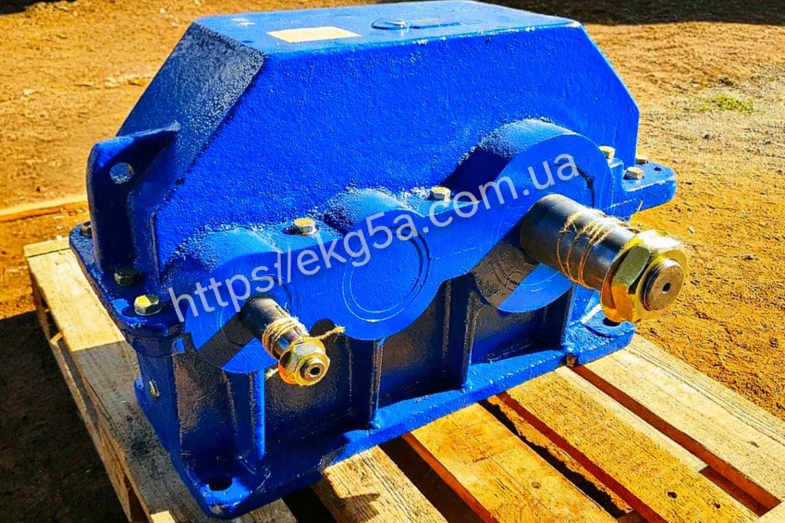 Редуктор Ц2У-200