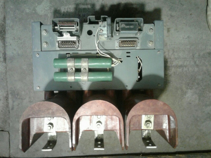 Вакуумные контакторы высоковольтные 10 кВ: КВТ-10-4/400А