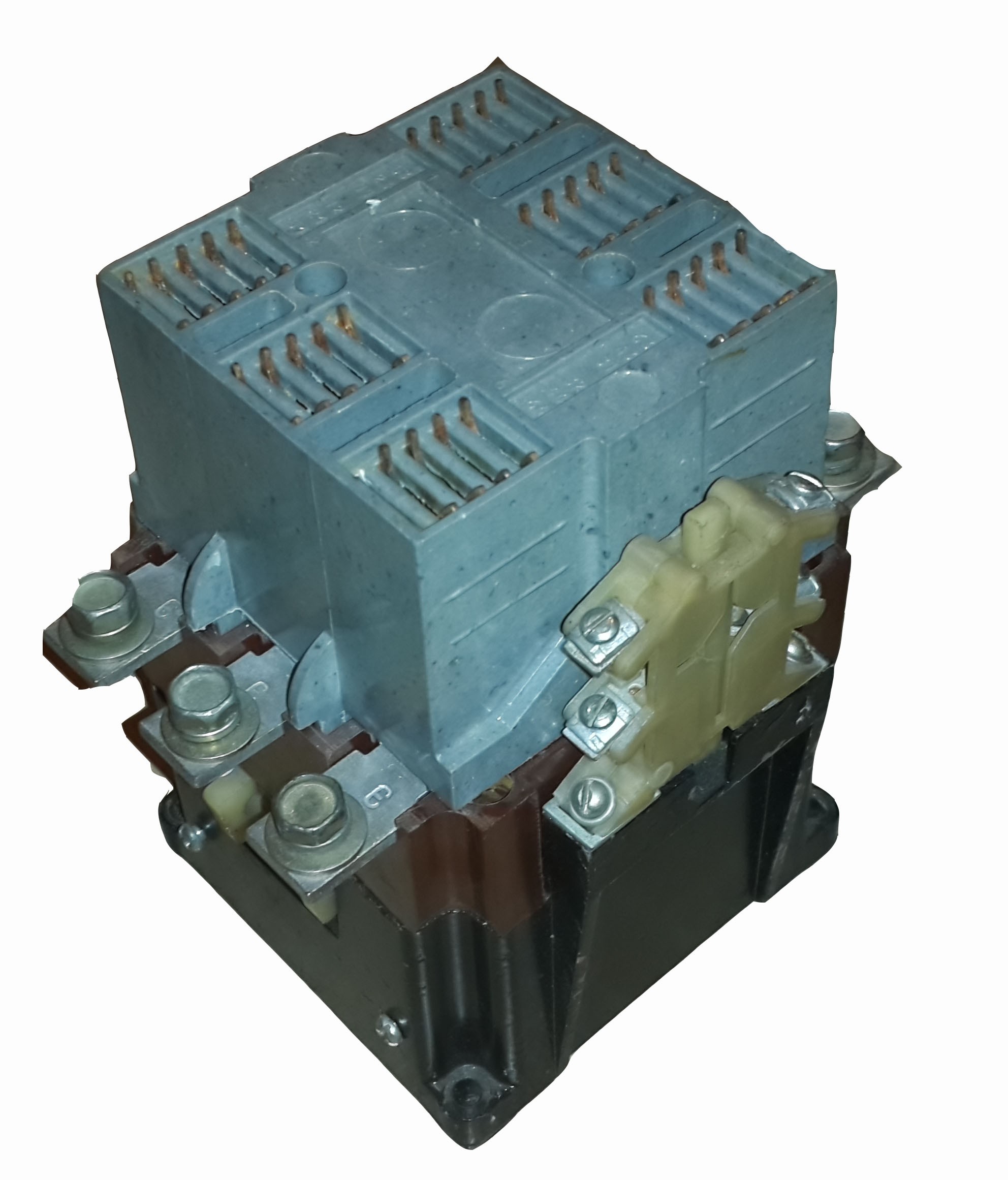 Пускатель ПМА 5102 - магнитный, катушка 110v, 380в, 220в, купить ...