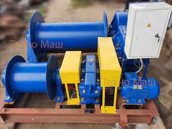 Лебедка электрическая маневровая ТЛ-8Б Лебедка электрическая маневровая ТЛ-8Б