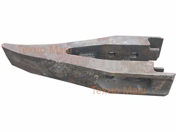 Зуб ковша кривой (косой)1085.52.06 ЭКГ-5