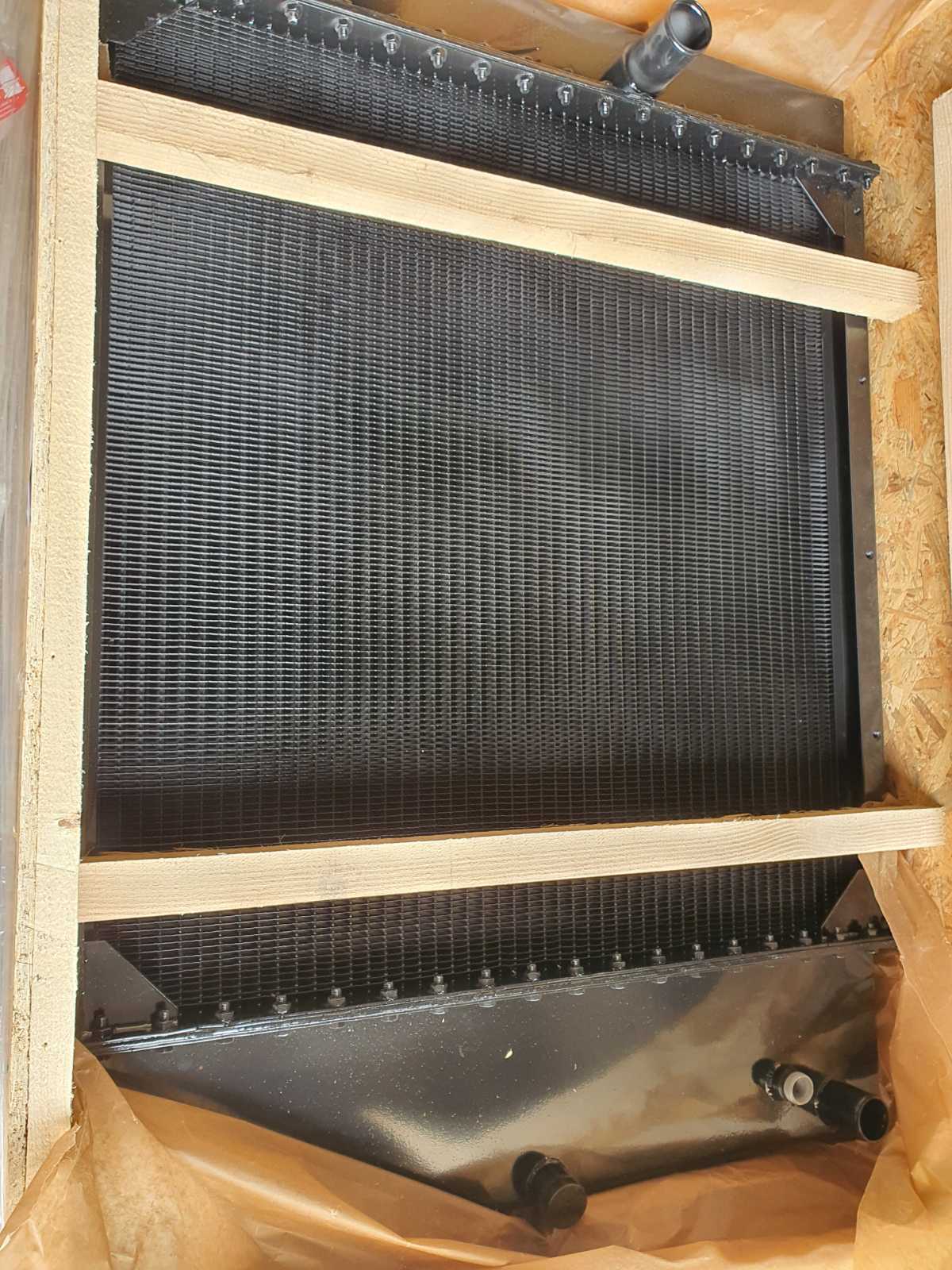 Радиатор погрузчика STALOWA WOLA L-34 (3) Радиатор погрузчика STALOWA WOLA L-34 упаковка