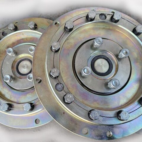 Муфта предохранительная, муфта сцепления черт. 53-215-00 на компрессор ВВ 0,8/8-720: тепловозы серии ТКГ-2, ДГКУ- дрезина крановая грузовая универсальная Safety clutch, clutch feature. 53-215-00 for compressor BB 0.8/8-720: diesel locomotives of the TKG-2 series, DGKU-universal cargo crane trolley