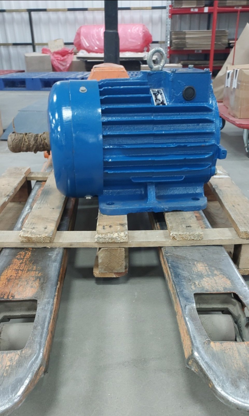 0-02-05-d36547613b10d504816a72e754f0175f3e5ed28fb42878d2f7ac8c85082c80da_1cb79c281b0e03 Электродвигатель крановый МТКН / МТКF 211-6 7,5 кВт 1000 об./ мин с короткозамкнутым ротором.